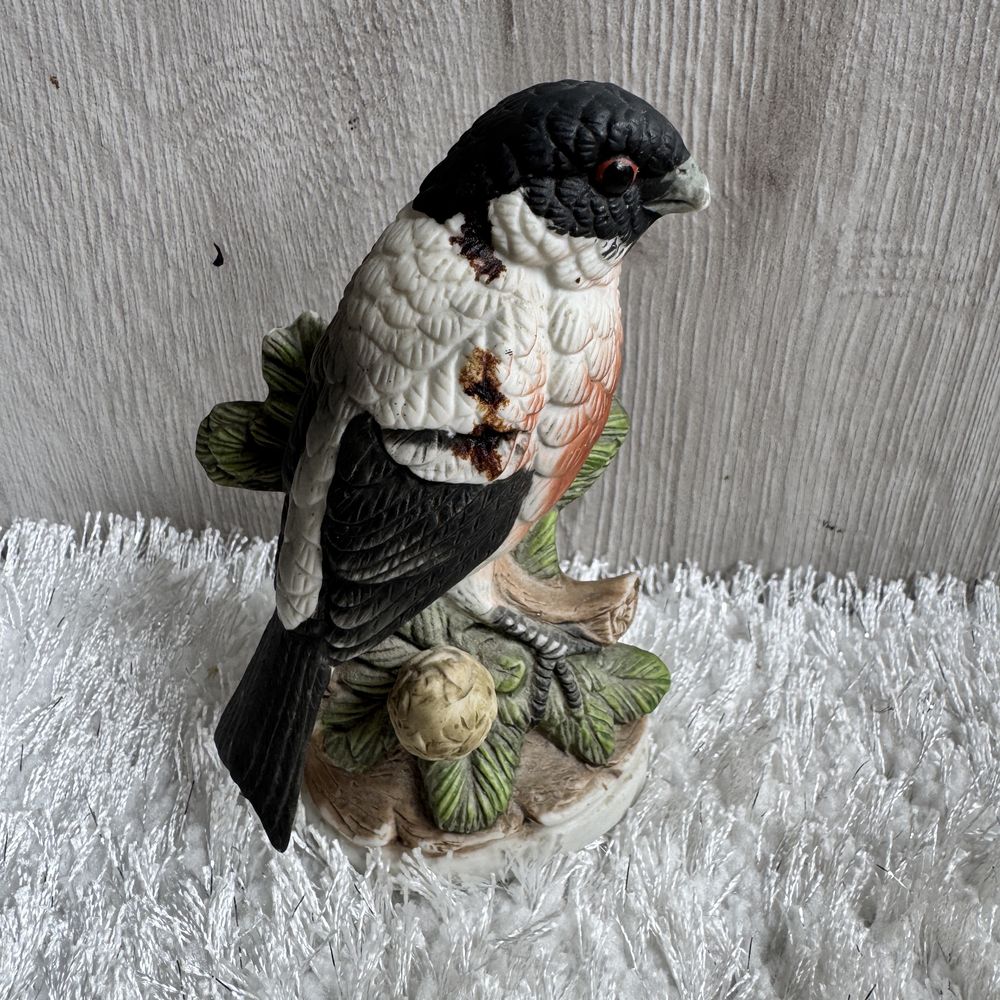 Ceramiczna figurka ptaka