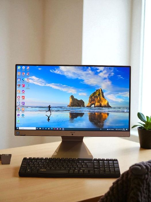 Продам моноблок для бухгалтера (з клавіатурою Asus Intel Premium, 4gb)