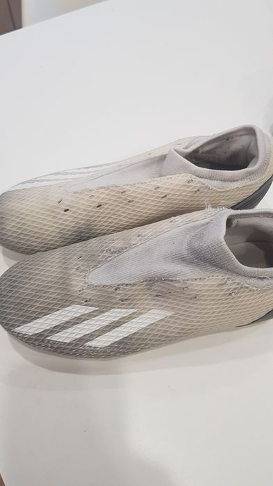 Vendo chuteiras Adidas em muito bom estado.