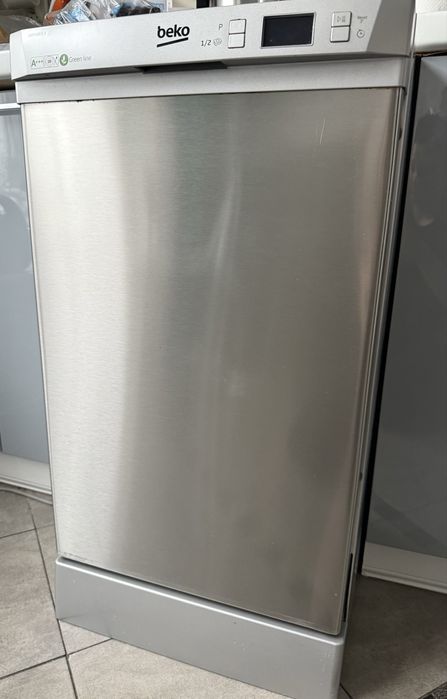 Zmywarka wolnostojąca BEKO 45 cm działa zmywa
