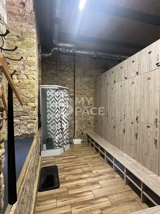 вул. Ярославів Вал, 17Б