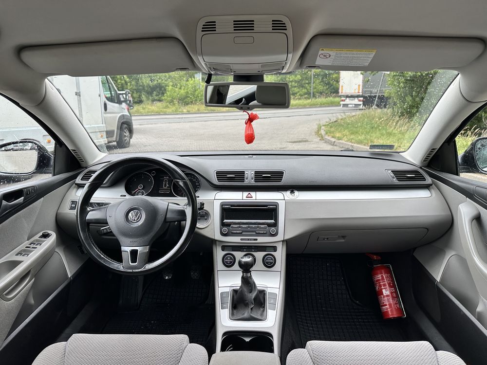 Volkswagen Passat B6 2.0TDI polift 2009r BlueMotion