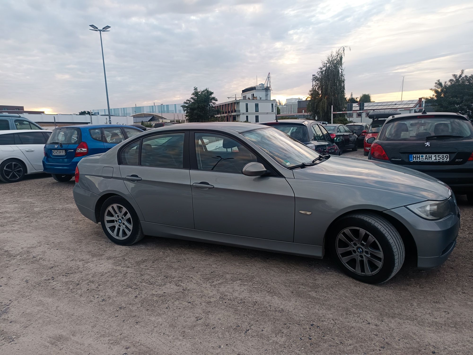 Samochód BMW SERII 3 E90