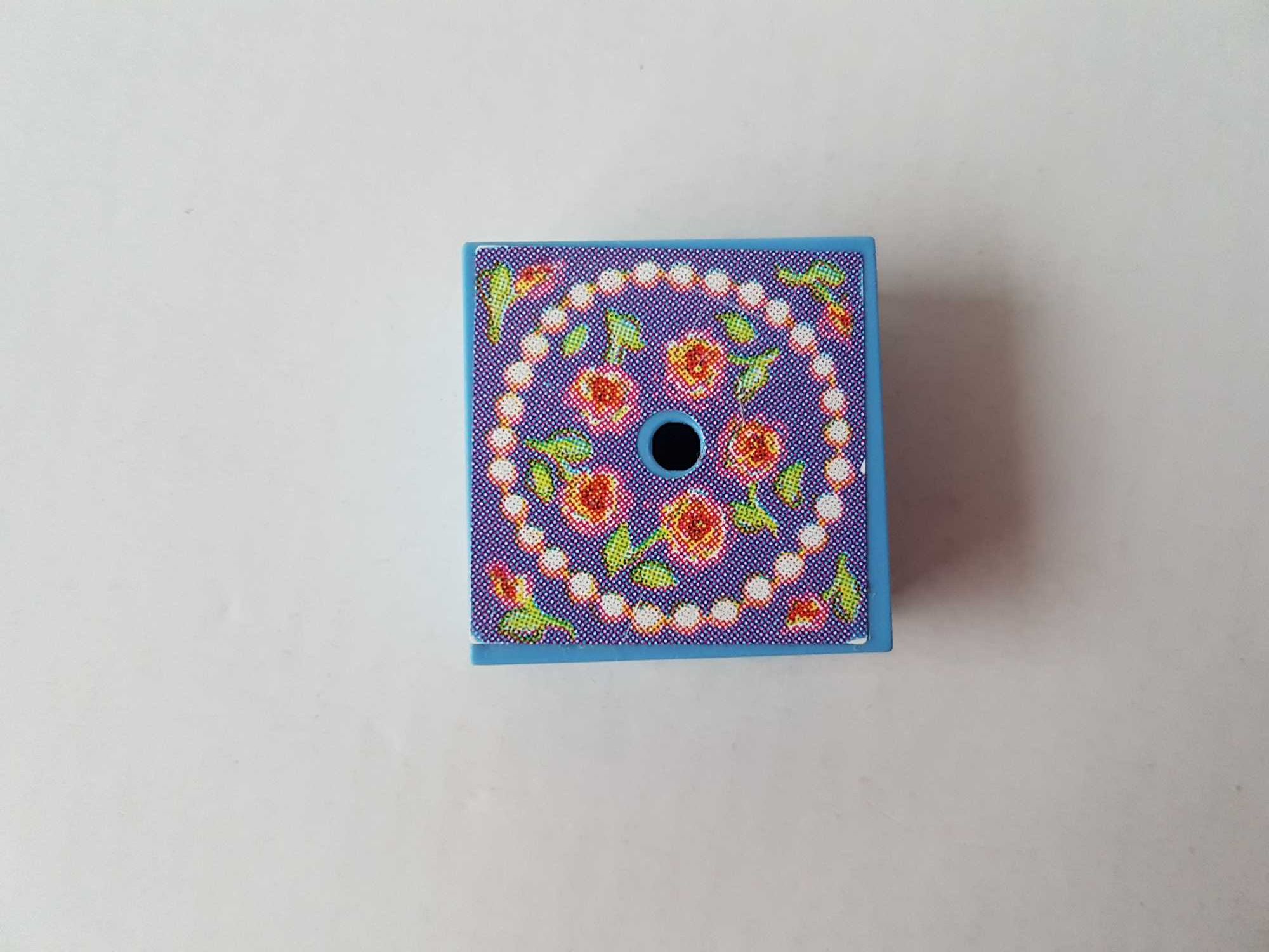 LEGO Scala niebieski otwierany pojemnik pudełko + różowe hantle 3114
