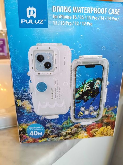 Underwater iPhone Case New with All Accessories64564063920643120