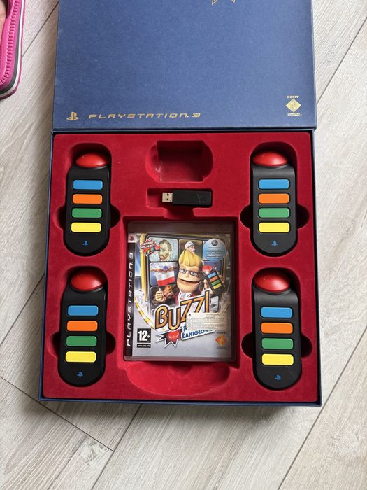 Gra Buzz polskie lamiglowki PS3 i 4 buzzery bezprzewodowe 100% sprawny