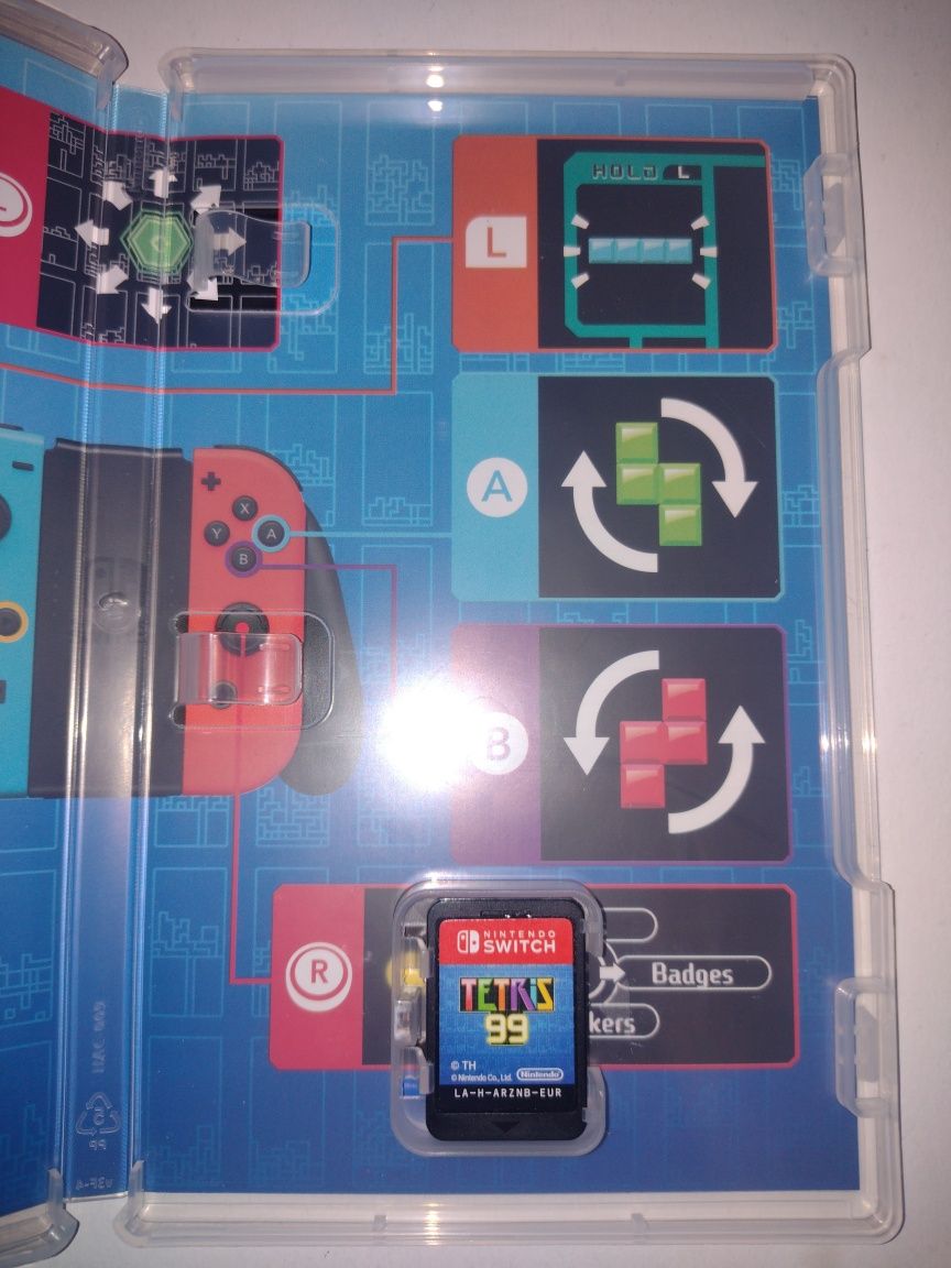Konsola Nintendo Switch z oryginalnym pudełkiem + gra Tetris za darmo