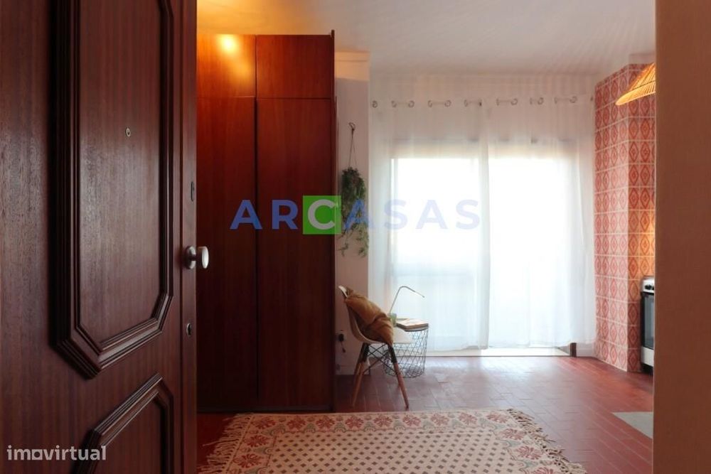 T0 com terraço nas Antas – Porto