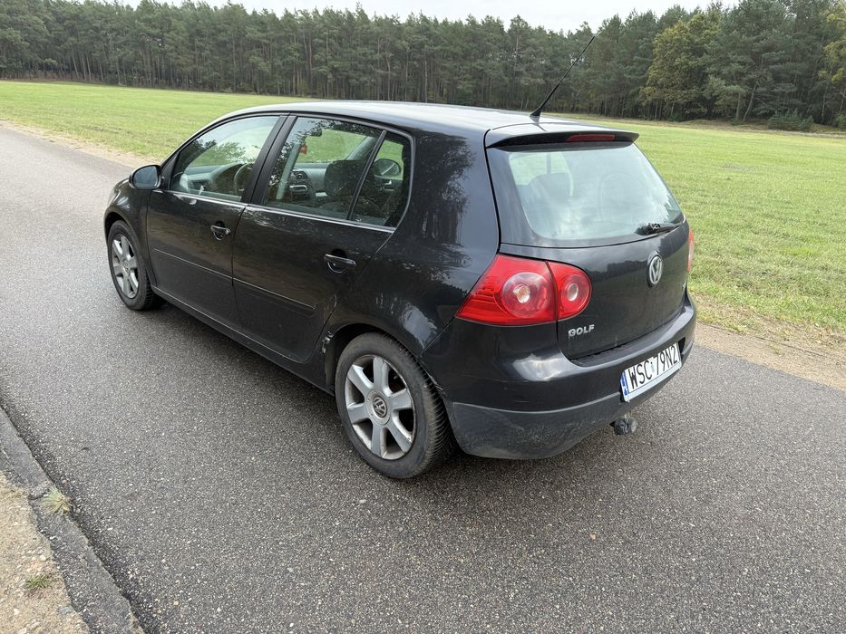 Sprzedam Golfa 5 1.9