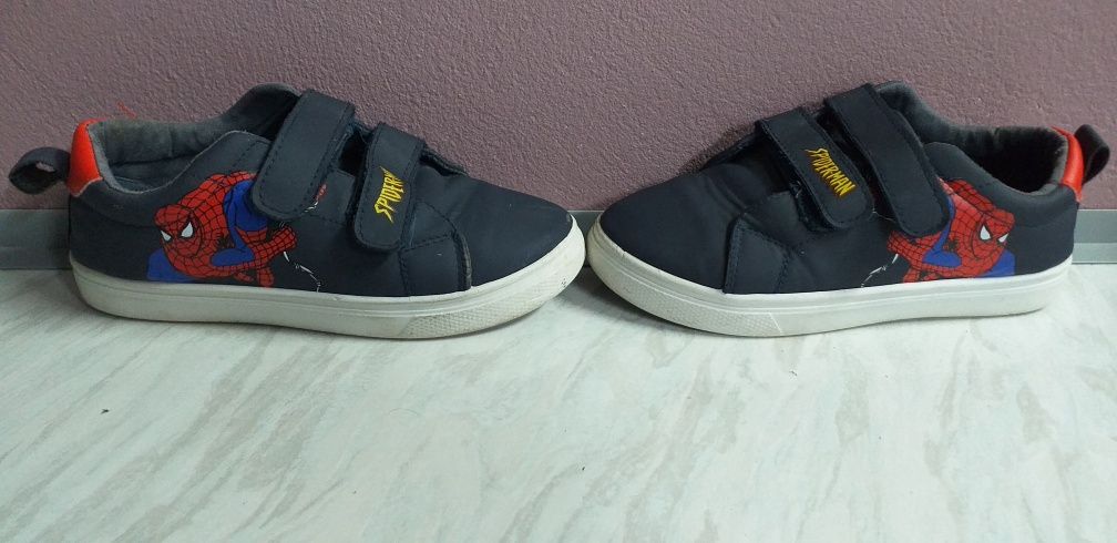 Buty Spiderman, adidasy , buty na rzepy