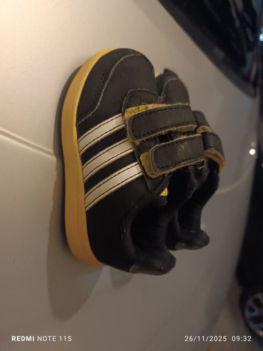 Vendo sapatilhas adidas tamanho 23,5 como novas