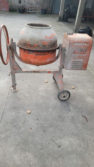 Betoneira Miral bom estado