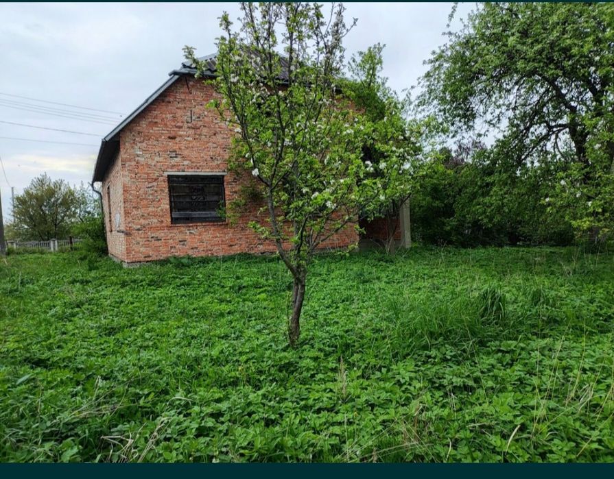 Продається будинок у селі Іванівці.