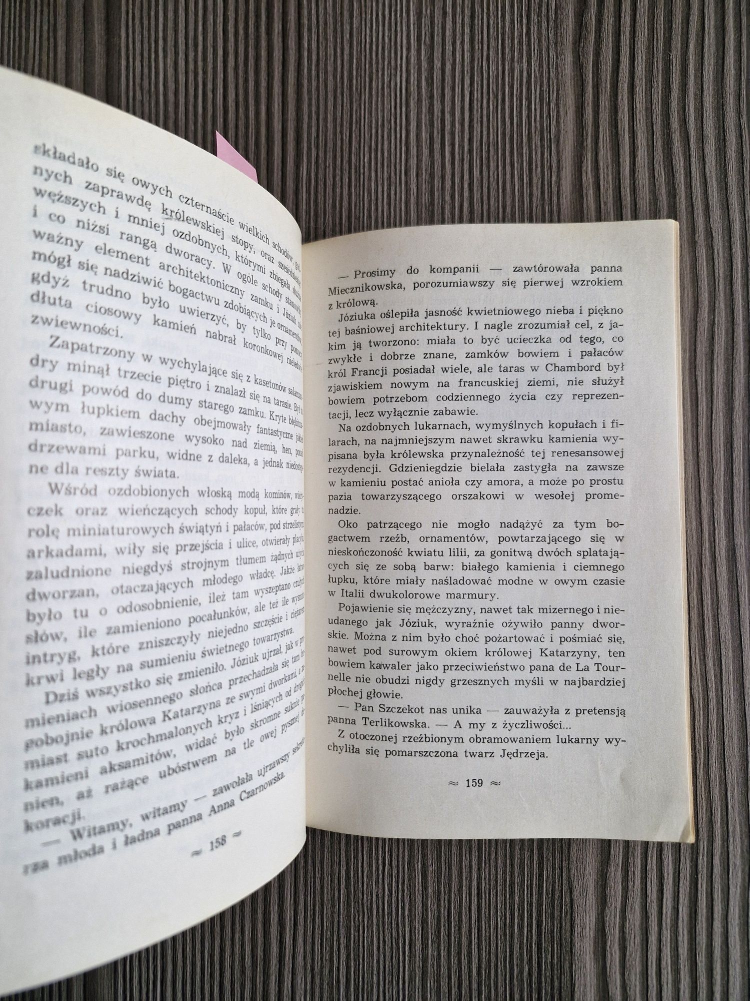 6643. "Szpada na wachlarzu" Halina Popławska