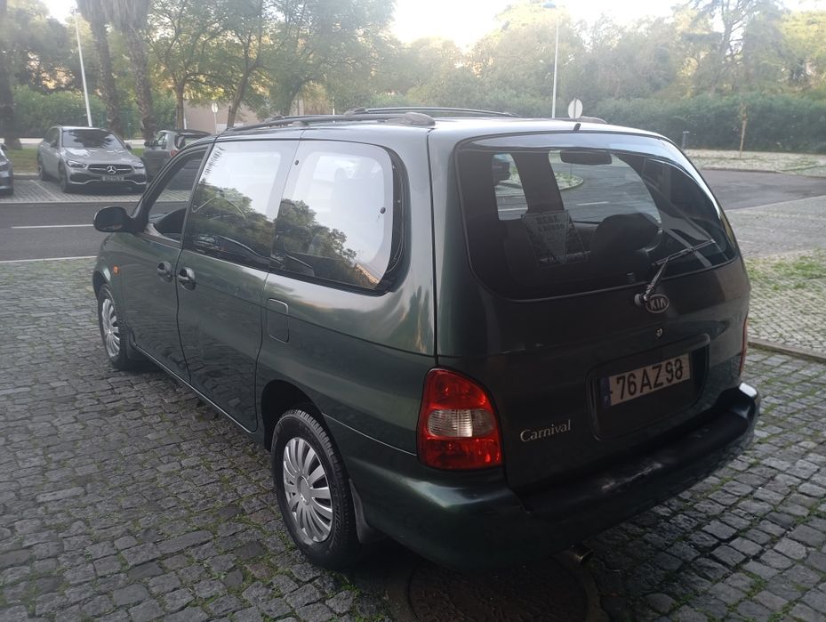 Kia carnival caixa automática 7 lugares 2.9 disel