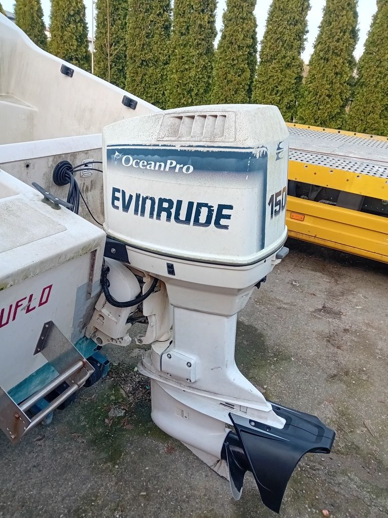 Silnik zaburtowu EVINRUDE 150 OCEAN PRO