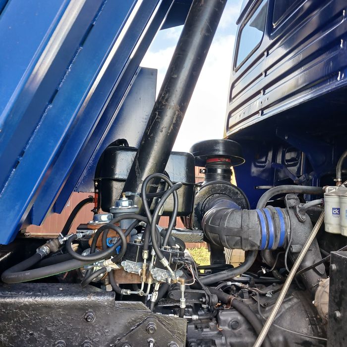 Вантажні автомобілі