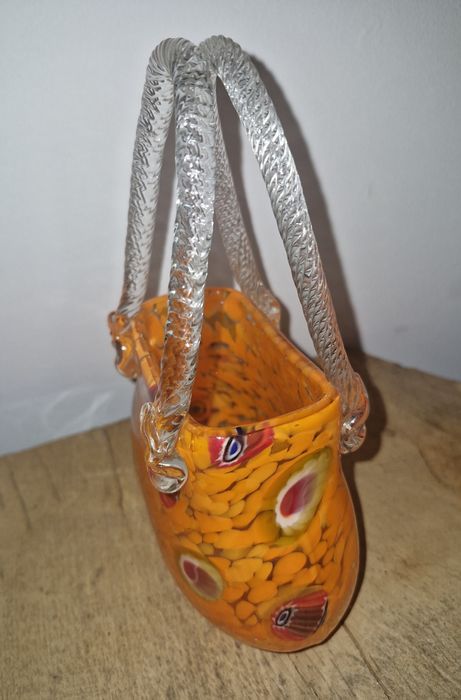 Torebka , wazonik Murano. Stan idealny.