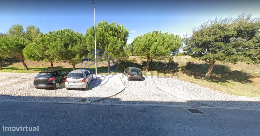 Terreno - 11.560m2 - Perto do Autódromo Estoril - Cascais