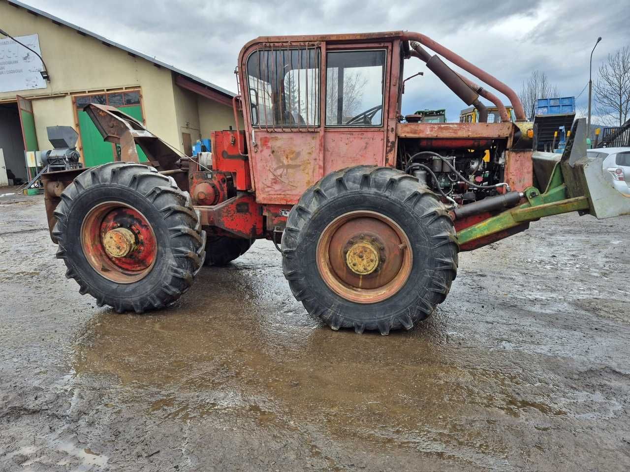 LKT 80 Skider do lasu
