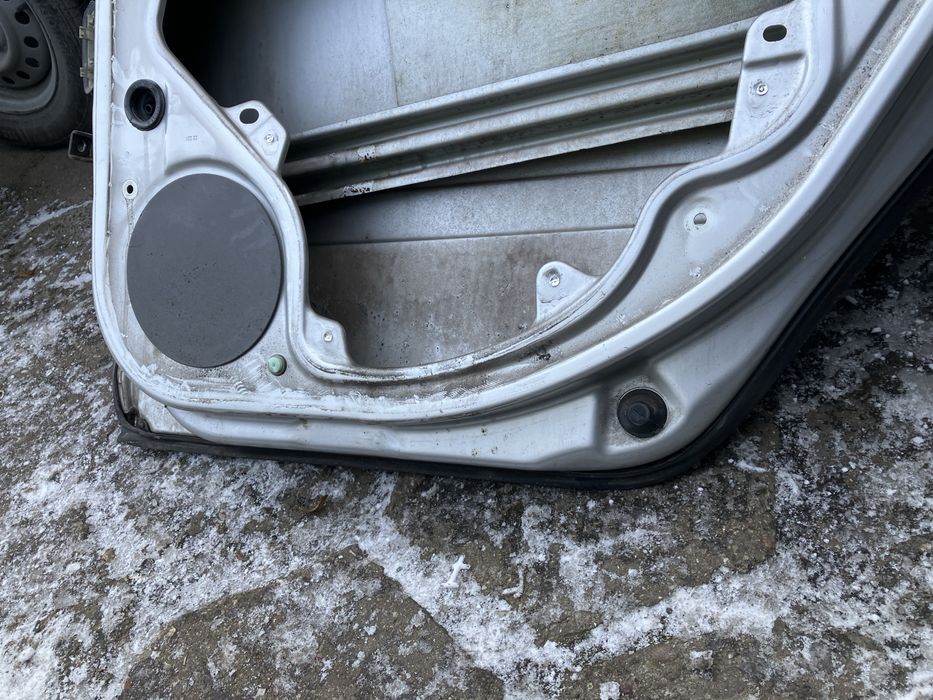 Skoda Octavia II - drzwi tył lewe prawe