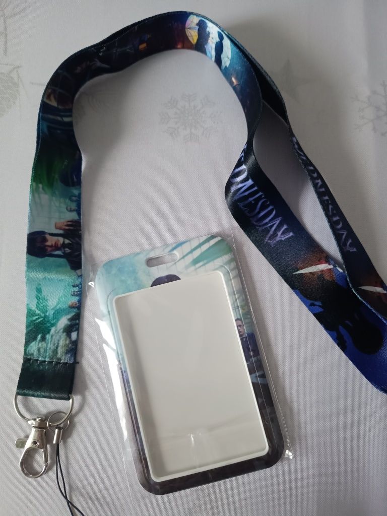 Wednesday smycz identyfikator etui karta