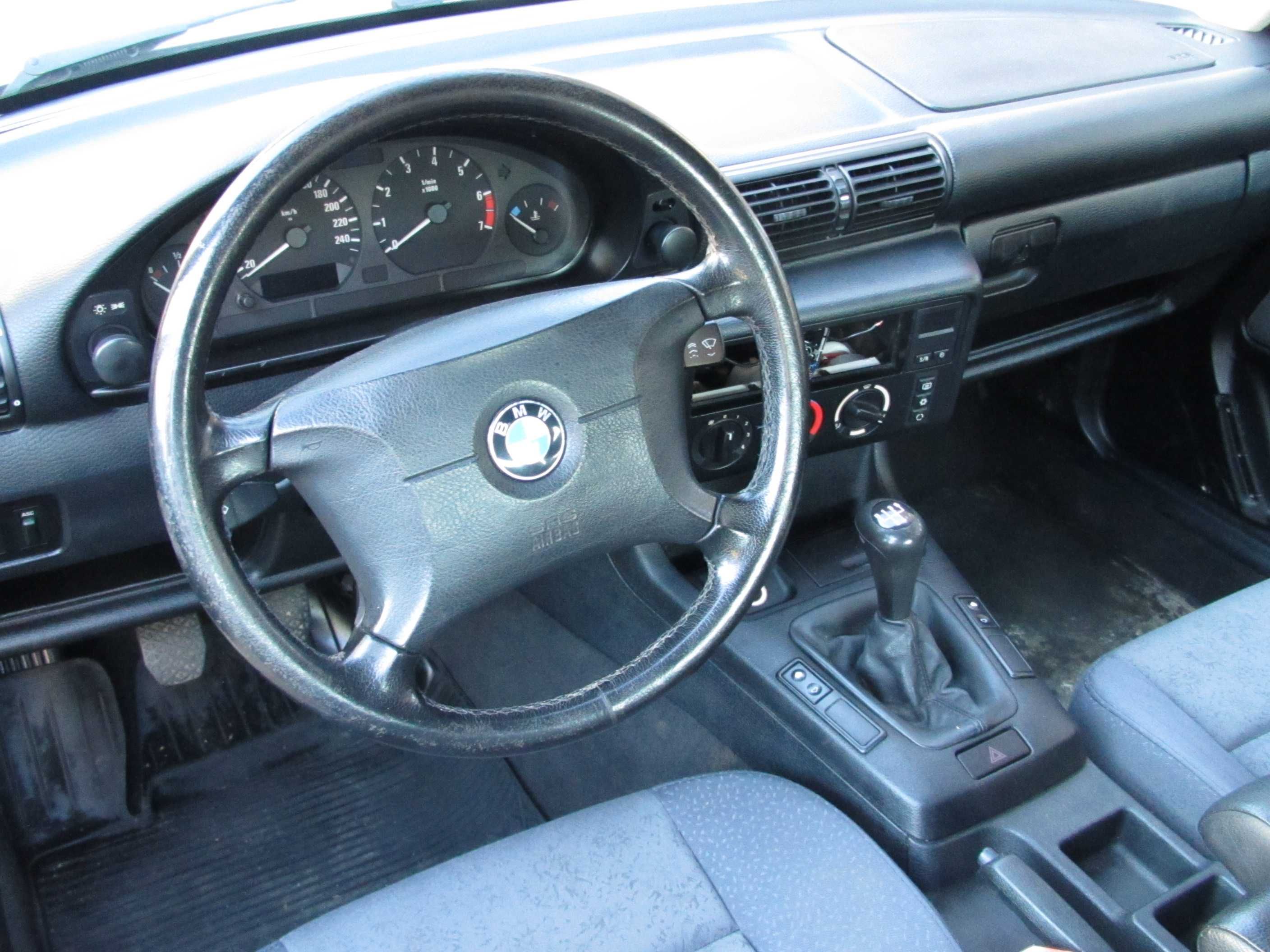 sprzedam dobre i pewne auto.