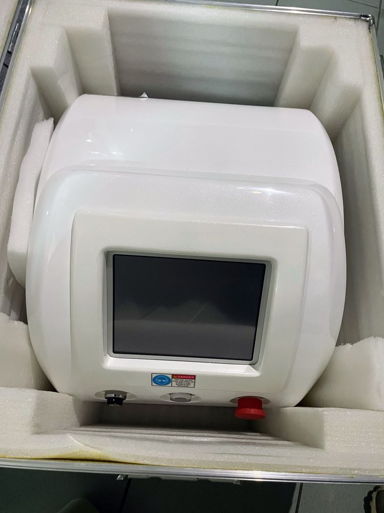 Laser E-Light  IPL+RF MIMARI