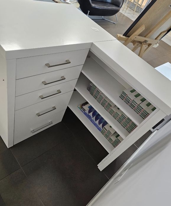 Lada sklepowa, recepcja