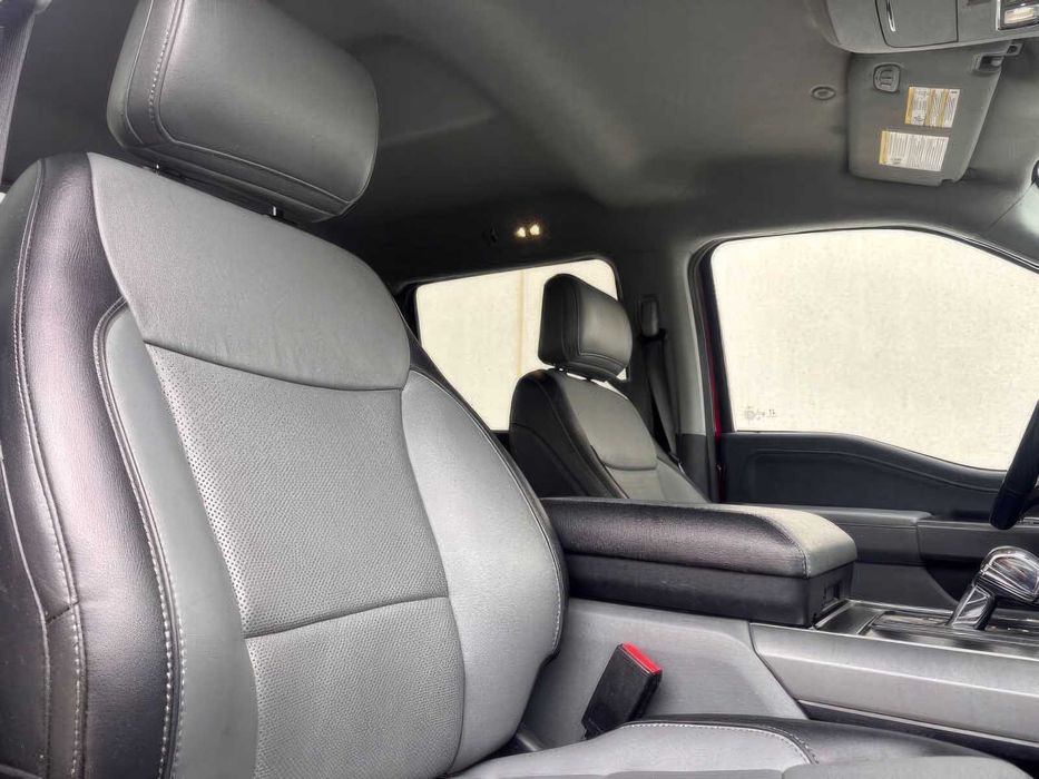 Ford F-150 Lariat      2021