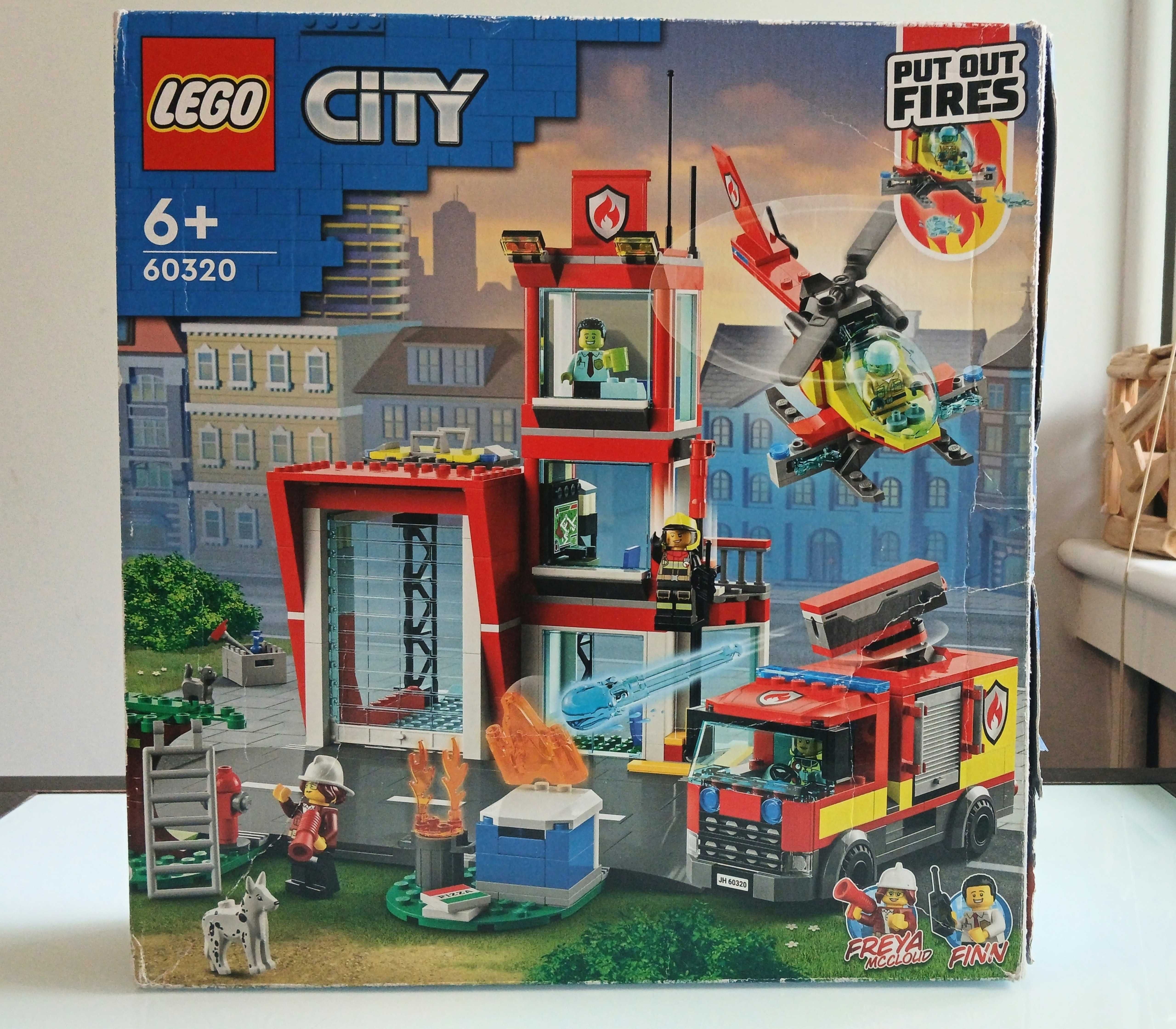 LEGO City Remiza strażacka 60320 - stan bardzo dobry, kompletny zestaw