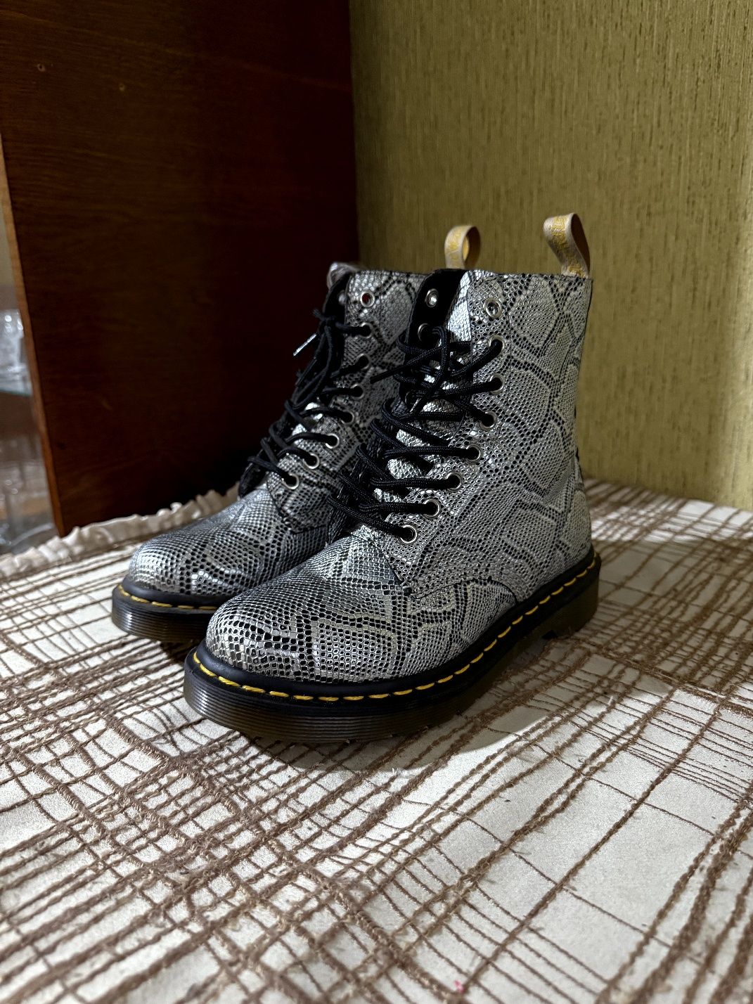 Dr.Martens Pascal