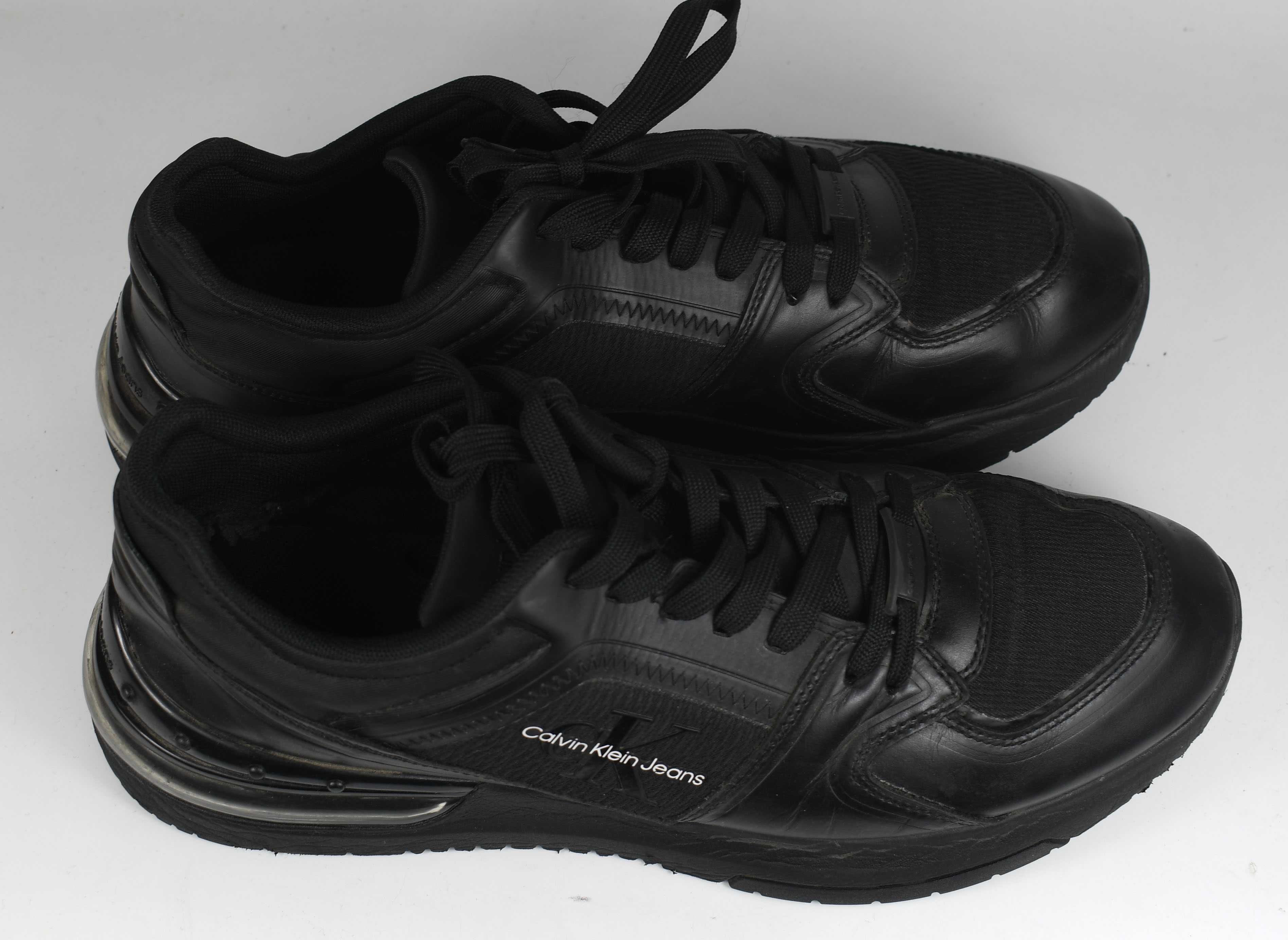 Używane z wadą Calvin Klein sporty runner comfair lace up roz. 44