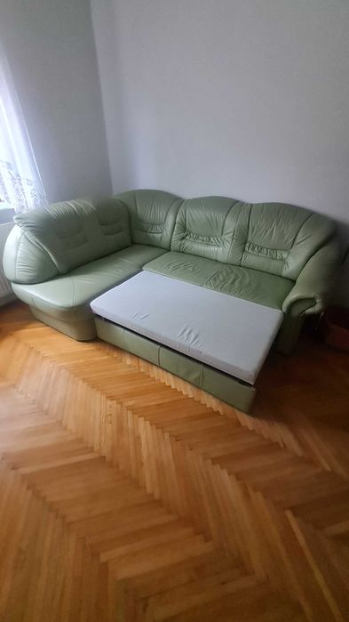 Rozkładana kanapa narożnik