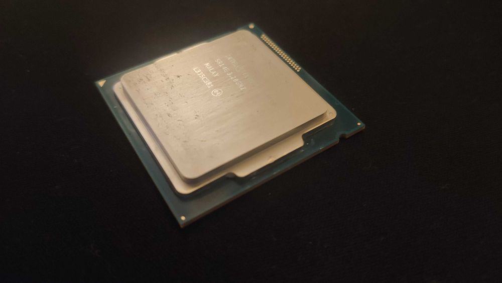 Intel Core i5 457064343245562625122