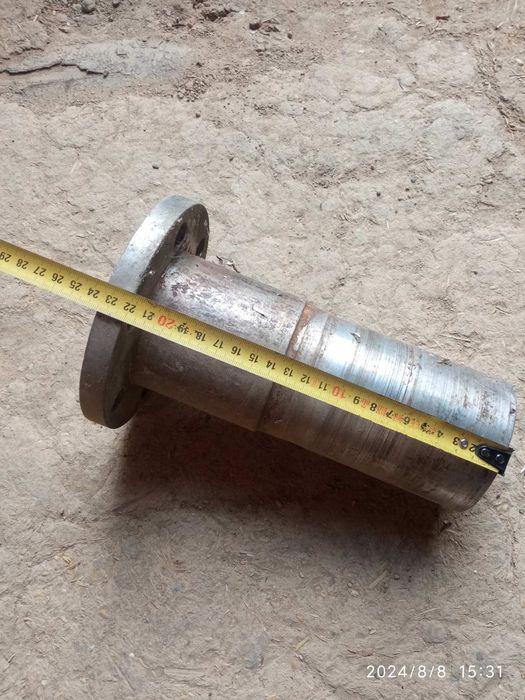 Продам  фланецьь