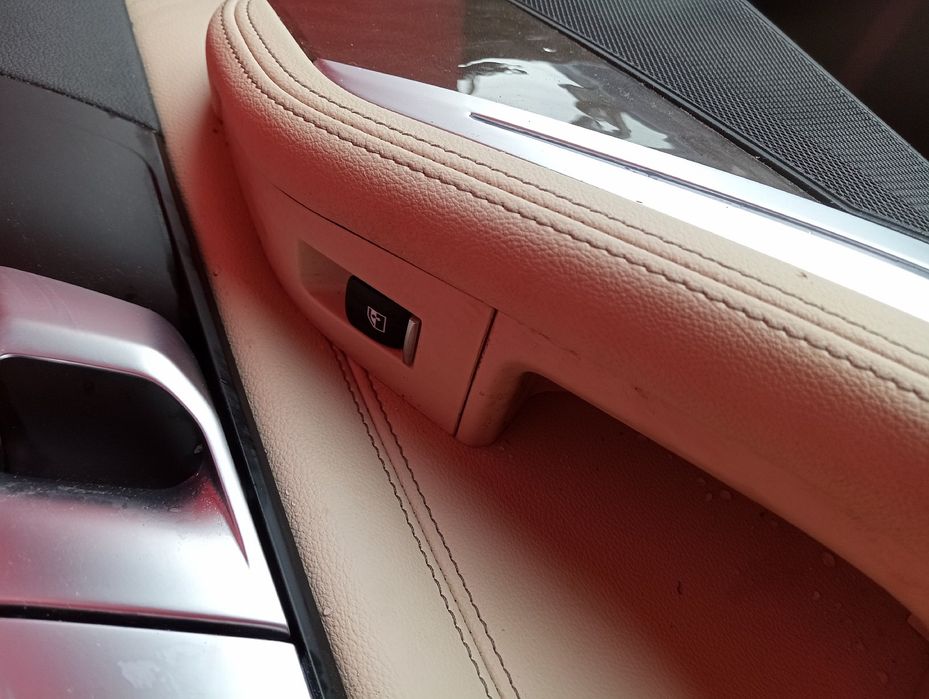 Обшивка (карта) двері BMW X5 G05 Пластик дверей БМВ Х5 Г05 Оббивка б/у