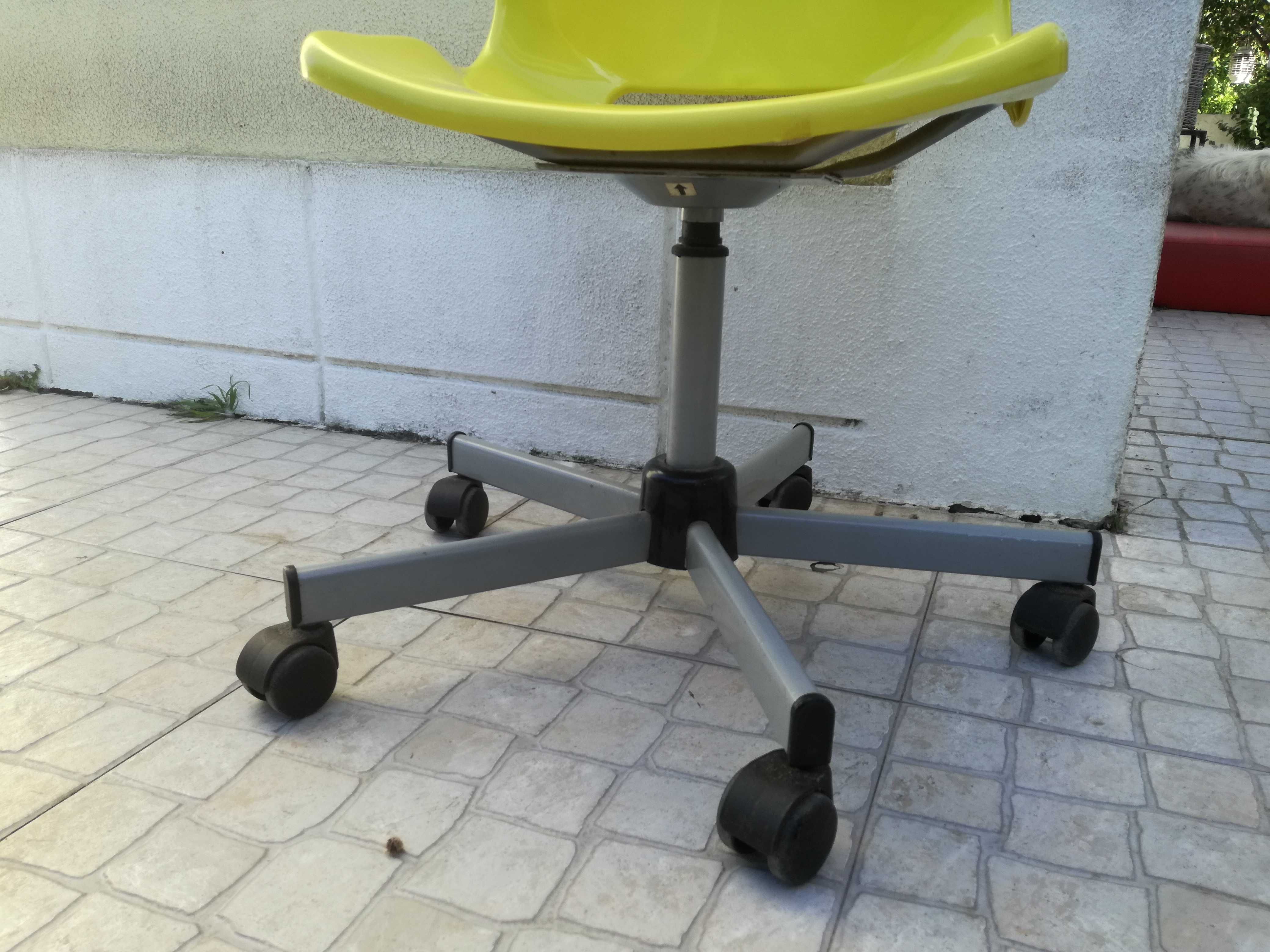 Cadeira com rodas Snille do Ikea