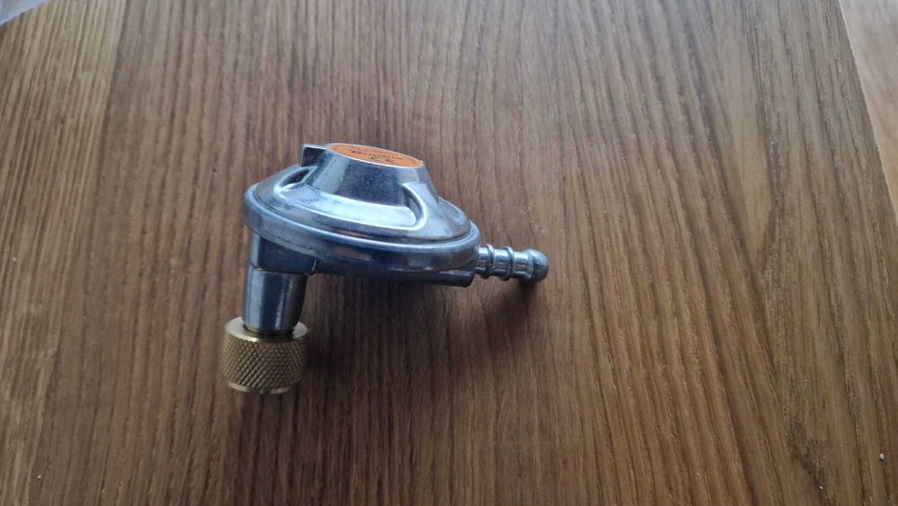 Reduktor gazowy do butli turystycznej 37 mbar