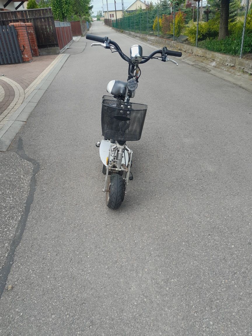 Hulajnoga elektryczna