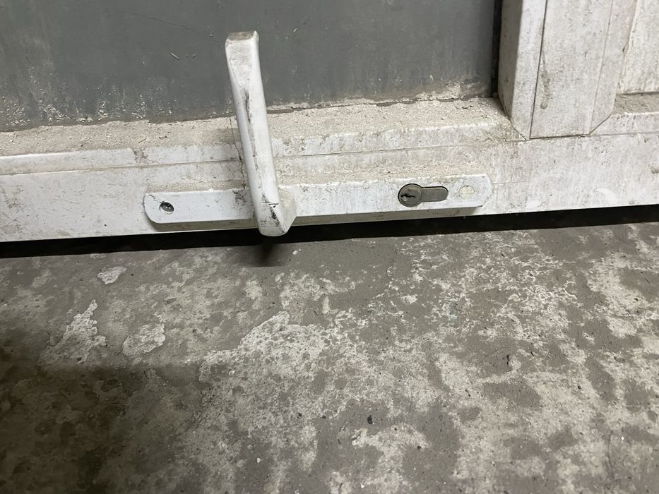 Металопластикові двері з рамою