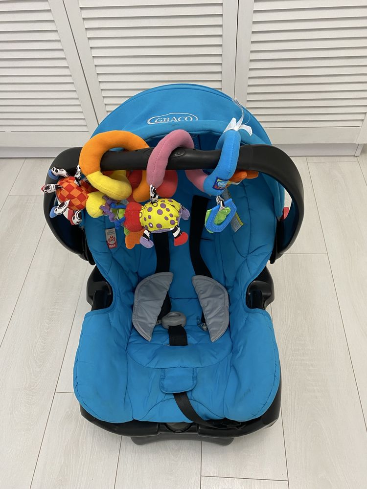 Коляска 3 в 1 Graco simbio ( люлька+прогулка+автокрісло)