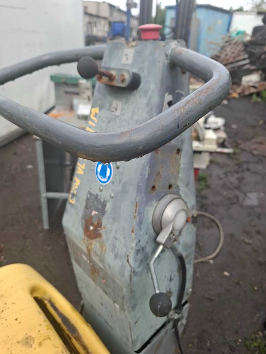 Zagęszczarka DYNAPAC LH 700
