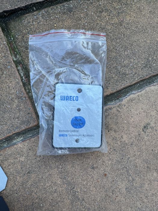 Przetwornica do kampera/ przyczepy WAECO SinePower MSI 1812T