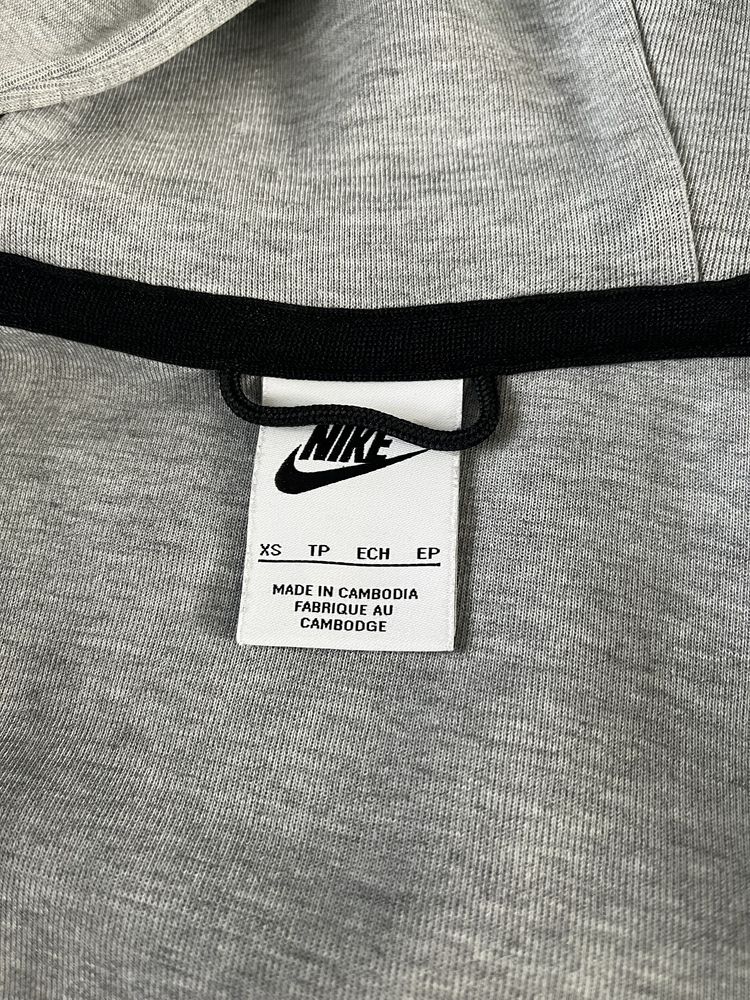 Зіпка Nike tech fleece розмір S