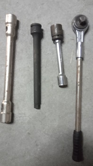 Chave de rodas roquete  e macaco  para pesados