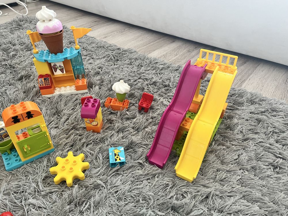 duże wesołe miasteczko Lego Duplo 10840