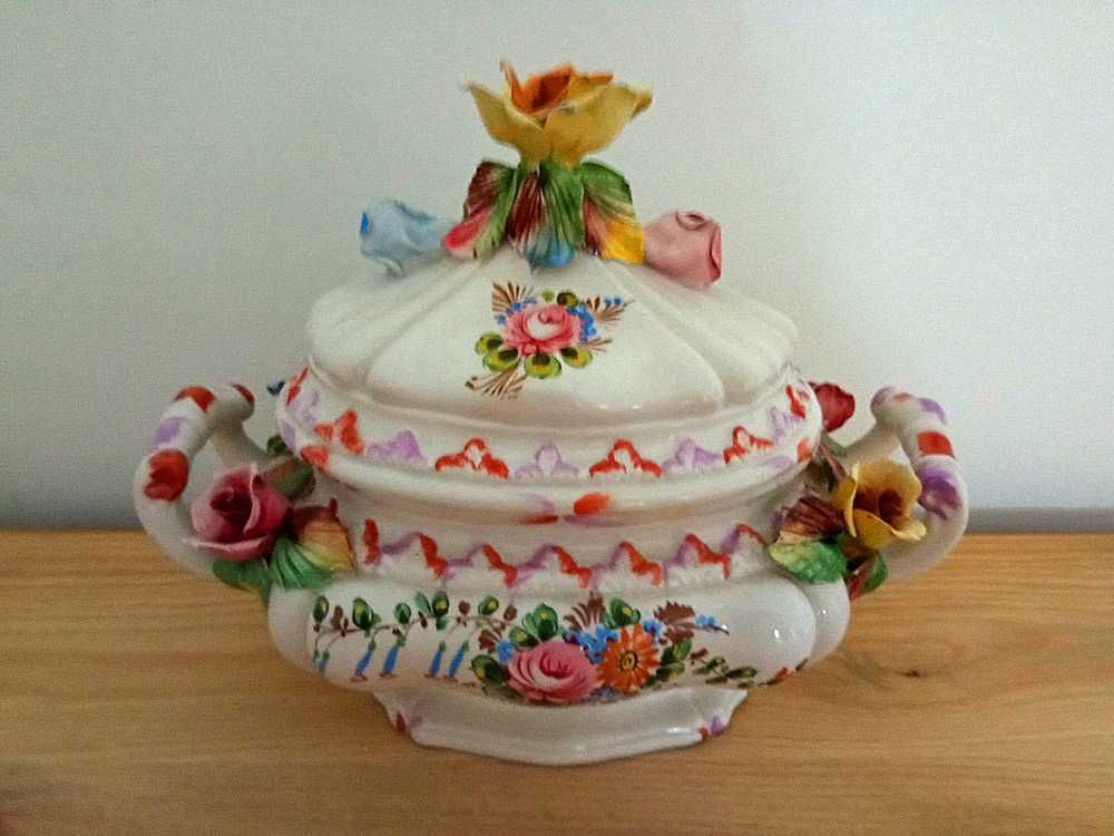Terrina Em Porcelana Capodimonte