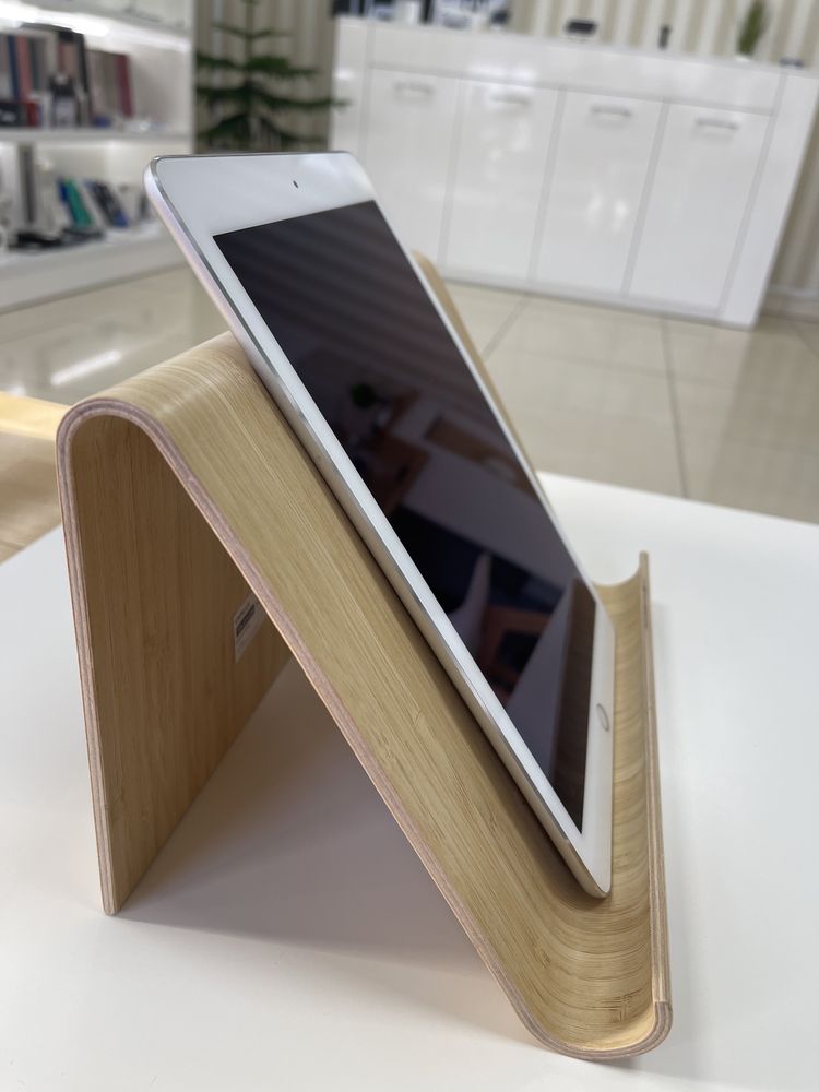 Apple iPad Air 2 64Gb Silver/Space