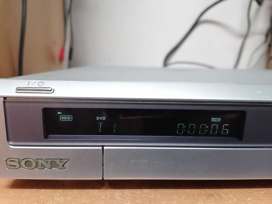 Nagrywarka Sony RDR-HX710